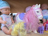Lot 57 - my little pony en poppen - afbeelding 2 van  4