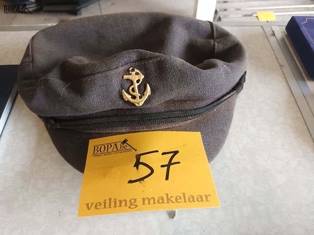 Lot 57 - navy baret - afbeelding 1 van  4