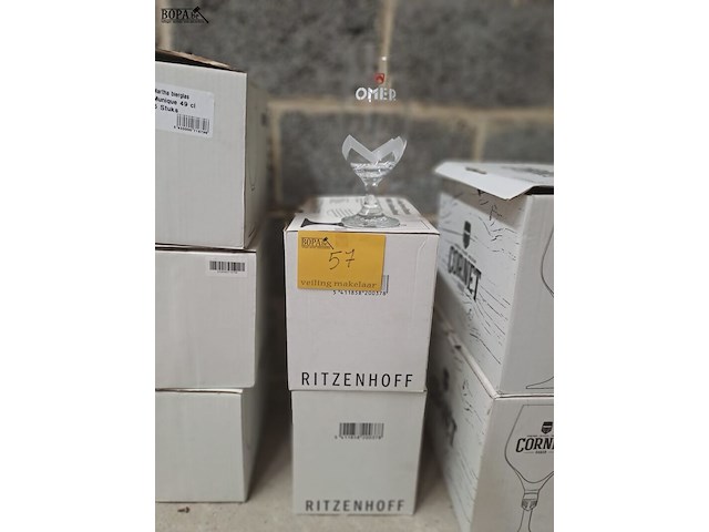 Lot 57 - omer glazen - afbeelding 1 van  1