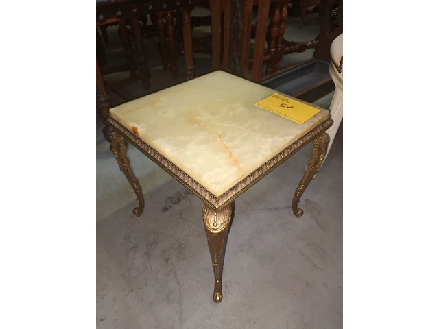 Lot 57 - onyx tafeltje - afbeelding 3 van  3