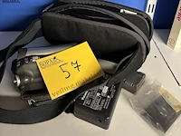 Lot 57 - panasonic video camera met draagtas