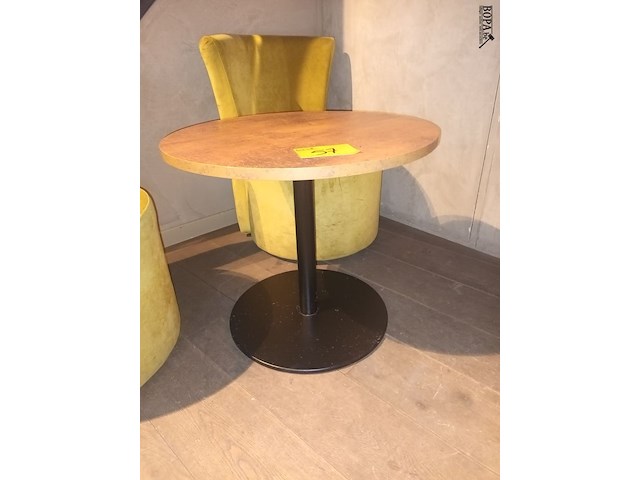 Lot 57 - ronde lage tafel. 4 stuks - afbeelding 3 van  3