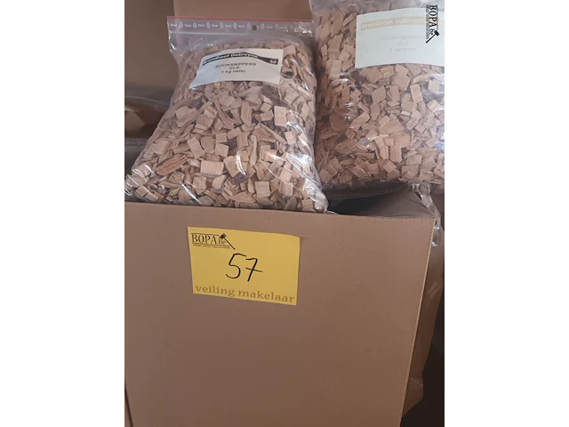 Lot 57 - rookhout snippers els 1 kg. 19 stuks - afbeelding 3 van  3