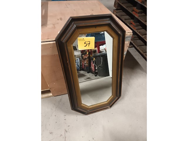 Lot 57 - spiegel - afbeelding 1 van  3