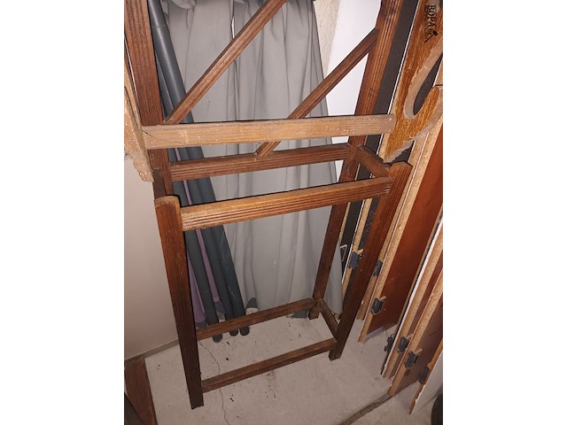 Lot 57 - vestiaire met spiegel - afbeelding 2 van  3