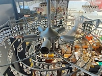 Lot 57 - vintage kroonluchter met kristallen pegels met metalen frame - afbeelding 4 van  4