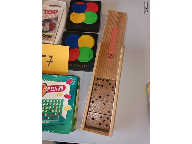 Lot 57 - vintage spelletjes. 5 stuks - afbeelding 2 van  4