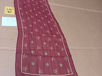 Lot 57 - zijden sjaal roccobarocco - afbeelding 1 van  3