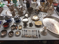 Lot 570 - verzilverde decoratie. 40 stuks - afbeelding 1 van  7