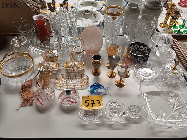 Lot 573 - glaswerk en kristal. 36 stuks - afbeelding 1 van  6