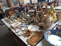 Lot 577 - decoratie in porselein. 60 stuks - afbeelding 1 van  7