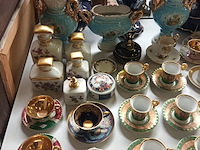 Lot 577 - decoratie in porselein. 60 stuks - afbeelding 2 van  7