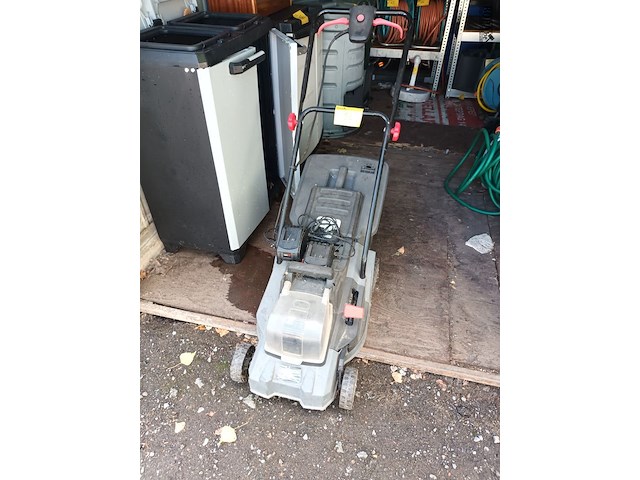 Lot 58 - accu grasmaaier powerplus - afbeelding 1 van  5
