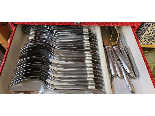 Lot 58 - bestekkoffers 2 stuks - afbeelding 1 van  6