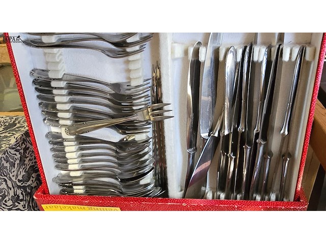 Lot 58 - bestekkoffers 2 stuks - afbeelding 2 van  6