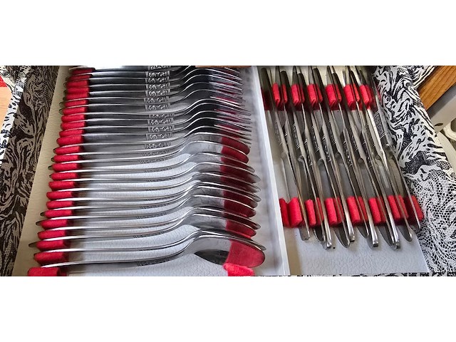 Lot 58 - bestekkoffers 2 stuks - afbeelding 4 van  6