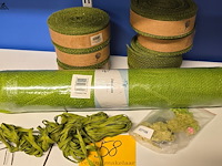 Lot 58 - groene deco jute, lint & rafia - afbeelding 1 van  4