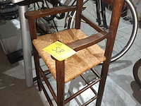 Lot 58 - kinderstoel - afbeelding 2 van  3