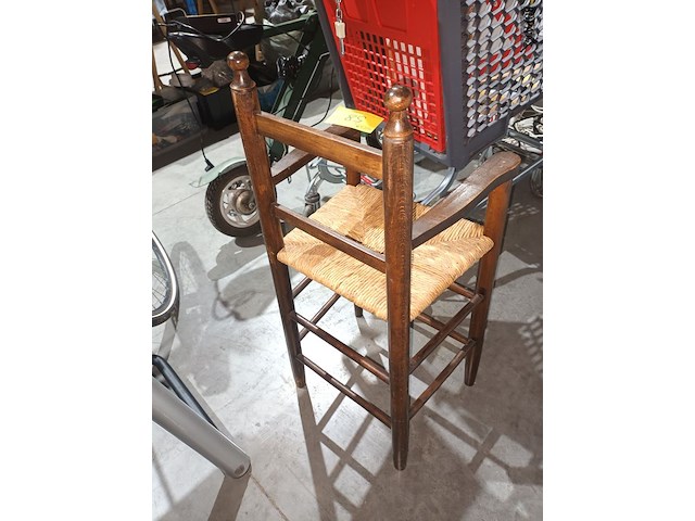 Lot 58 - kinderstoel - afbeelding 3 van  3
