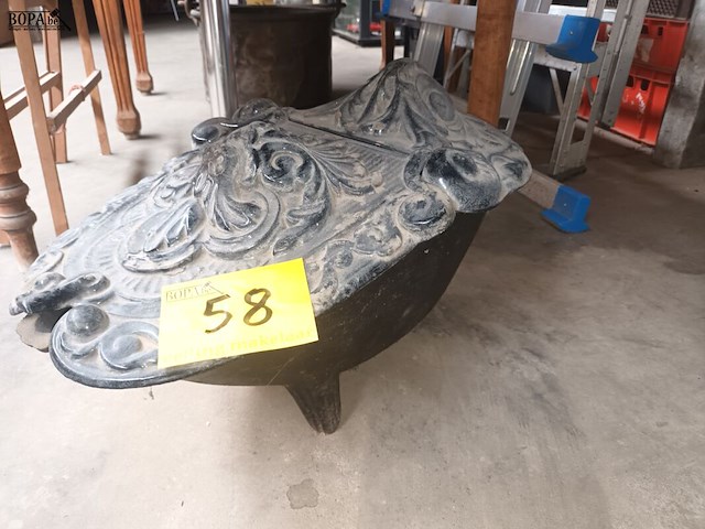 Lot 58 - kolenbak zwart - afbeelding 1 van  2