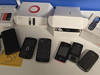 Lot 58 - lot diverse gsm's - afbeelding 4 van  4