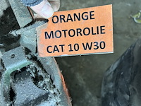 Lot 58 - lot diverse olieën - afbeelding 8 van  8