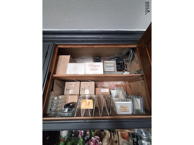 Lot 58 - lot tafelgerei - afbeelding 1 van  1