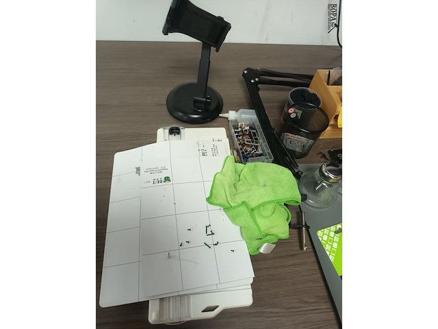 Lot 58 - materiaal voor gsm reparatie - afbeelding 2 van  7