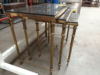 Lot 58 - set van 3 nesttafeltjes - afbeelding 2 van  4