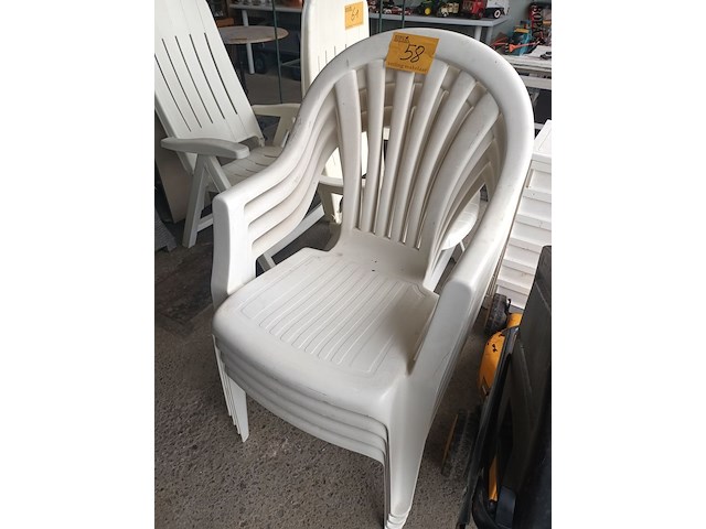 Lot 58 - tuinstoelen. 4 stuks - afbeelding 2 van  3