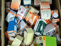 Lot 58 - volle bananendoos diverse lampen - afbeelding 1 van  1