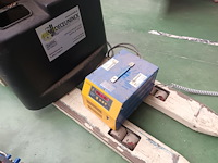 Lot 585 - elektrische palletstapelaar - afbeelding 2 van  4