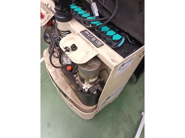 Lot 585 - elektrische palletstapelaar - afbeelding 4 van  4