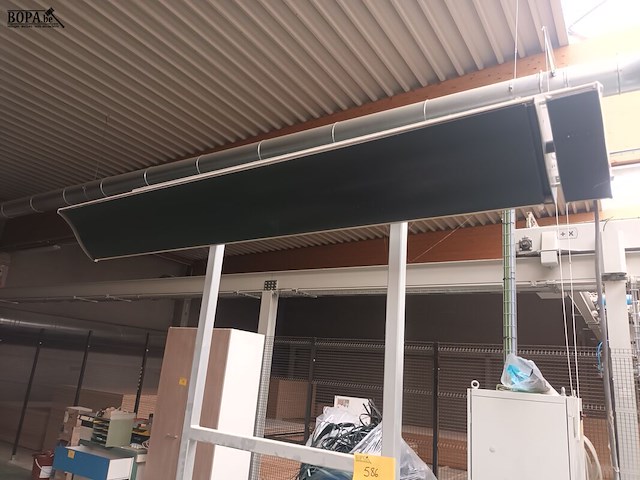 Lot 586 - infrarood verwarming op staander - afbeelding 2 van  4