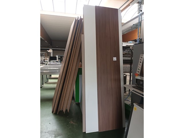 Lot 588 - lot diverse panelen - afbeelding 3 van  3