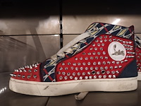 Lot 59 - christian louboutin sneakers - afbeelding 4 van  6