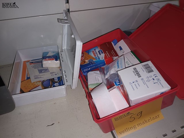 Lot 59 - ehbo - afbeelding 3 van  3