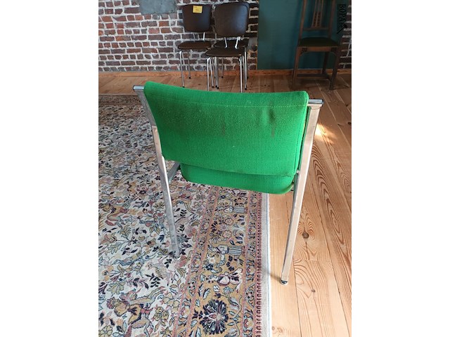 Lot 59 - groene stoel - afbeelding 3 van  3