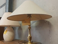 Lot 59 - koperen lamp