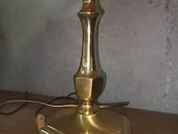 Lot 59 - koperen lamp - afbeelding 2 van  4