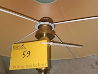 Lot 59 - koperen lamp - afbeelding 3 van  4