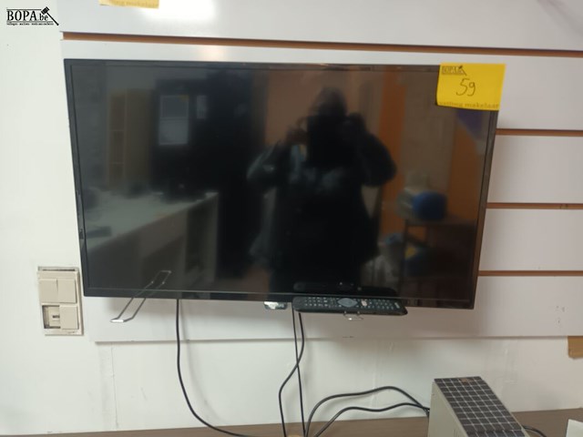Lot 59 - led tv philips - afbeelding 1 van  3