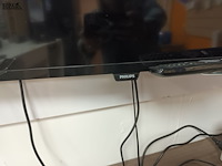 Lot 59 - led tv philips - afbeelding 2 van  3