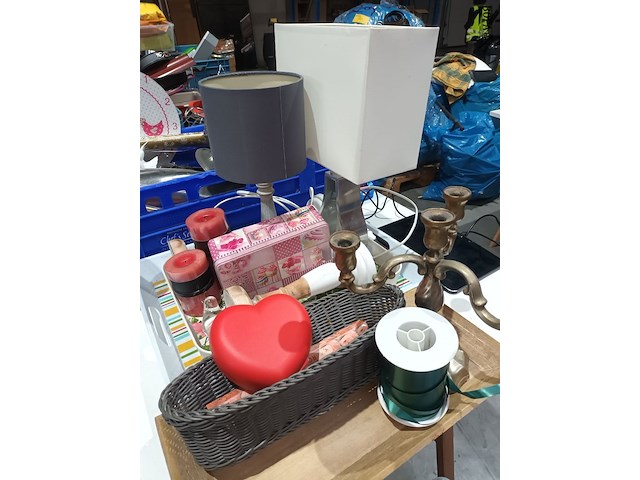 Lot 59 - lot decoratie - afbeelding 7 van  8