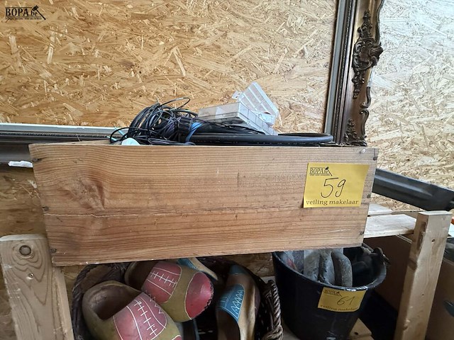 Lot 59 - lot v-snaren verschillende types in rubber - afbeelding 1 van  2