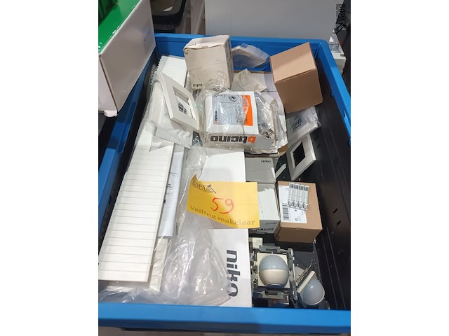 Lot 59 - materiaal voor elektrische installaties - afbeelding 6 van  9