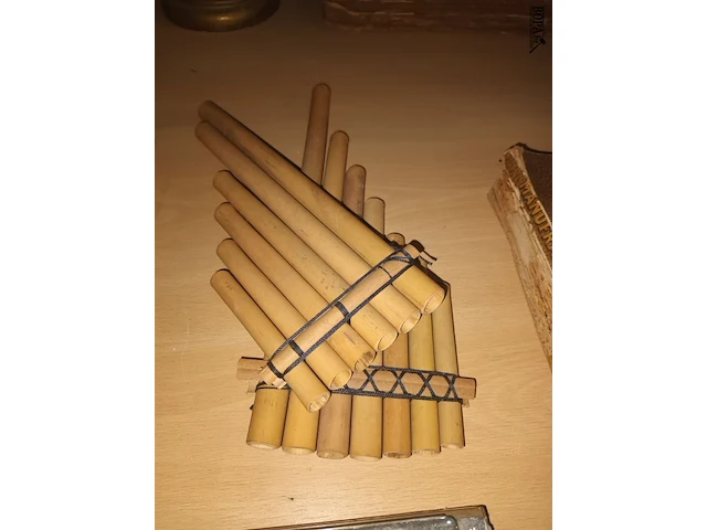Lot 59 - mondharmonica en panfluiten - afbeelding 2 van  4