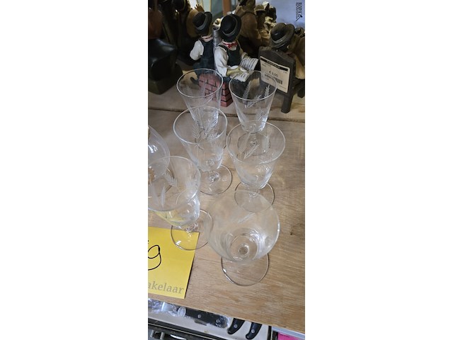 Lot 59 - napoleon en likeur glazen en karaf - afbeelding 3 van  4