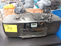 Lot 59 - philips draagbare radio/cassette/cd speler - afbeelding 1 van  3