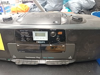 Lot 59 - philips draagbare radio/cassette/cd speler - afbeelding 2 van  3